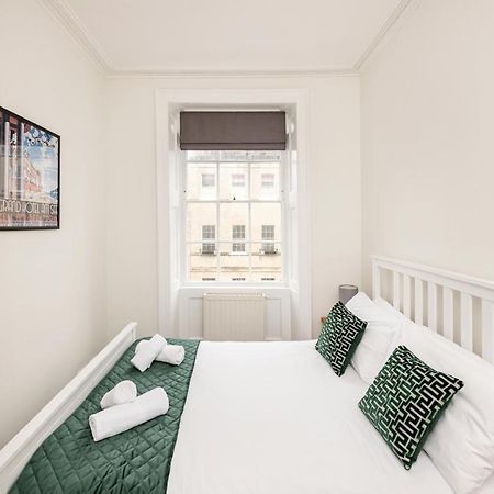 Stunning Georgian Apartment In Central Bath Eksteriør billede