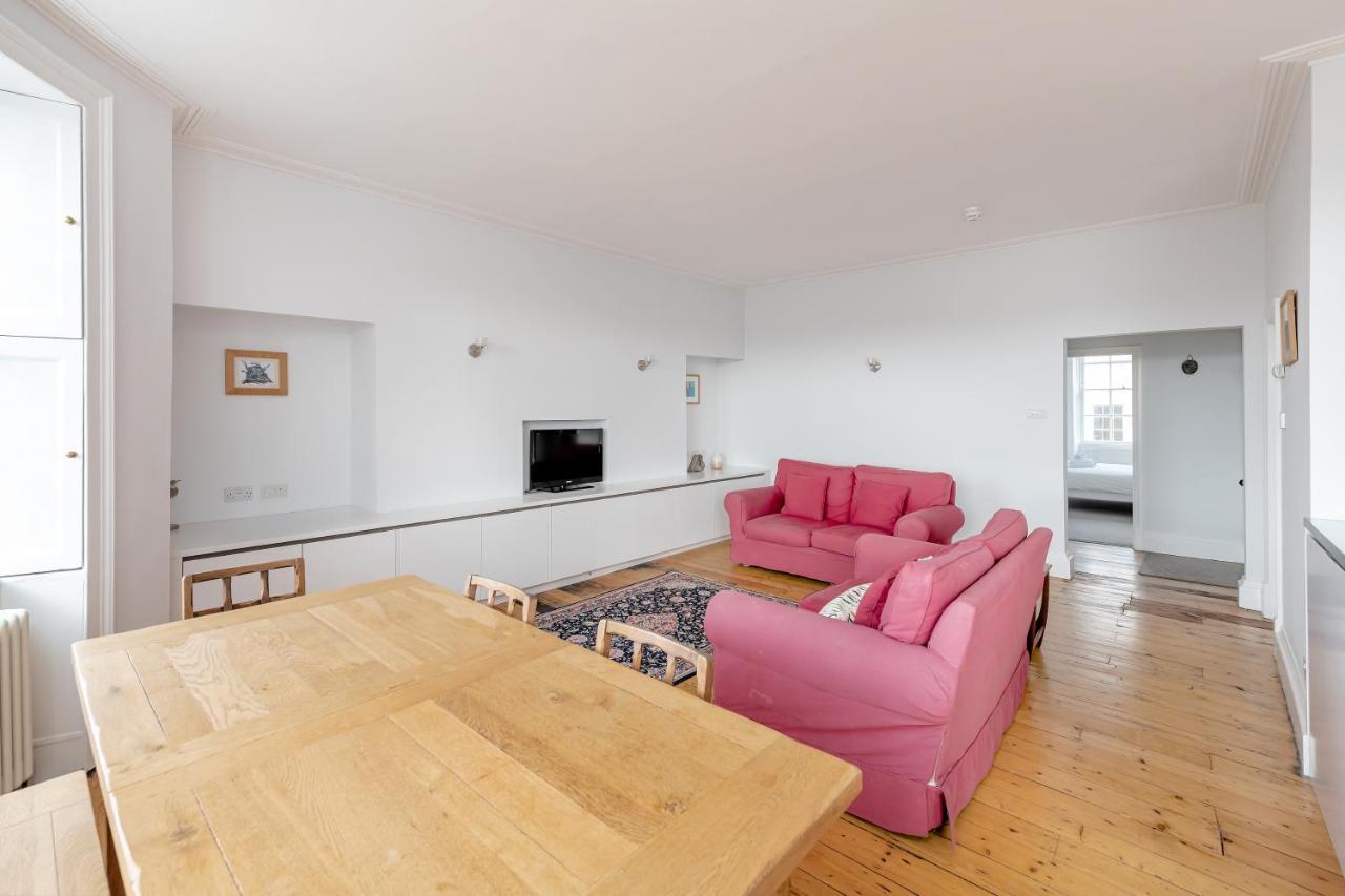 Stunning Georgian Apartment In Central Bath Eksteriør billede